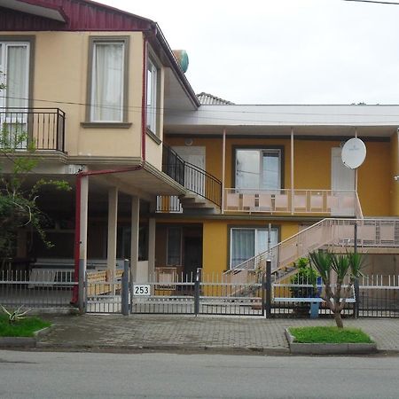 Guest House Nika 科布列季 外观 照片