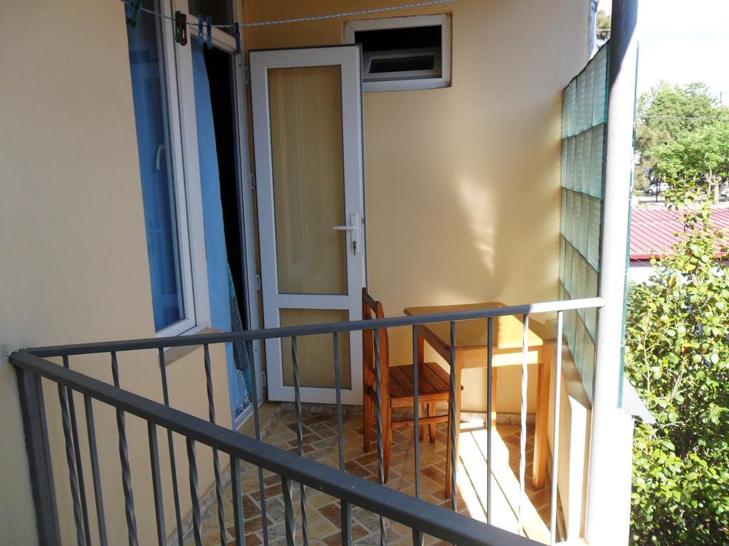 Guest House Nika 科布列季 外观 照片