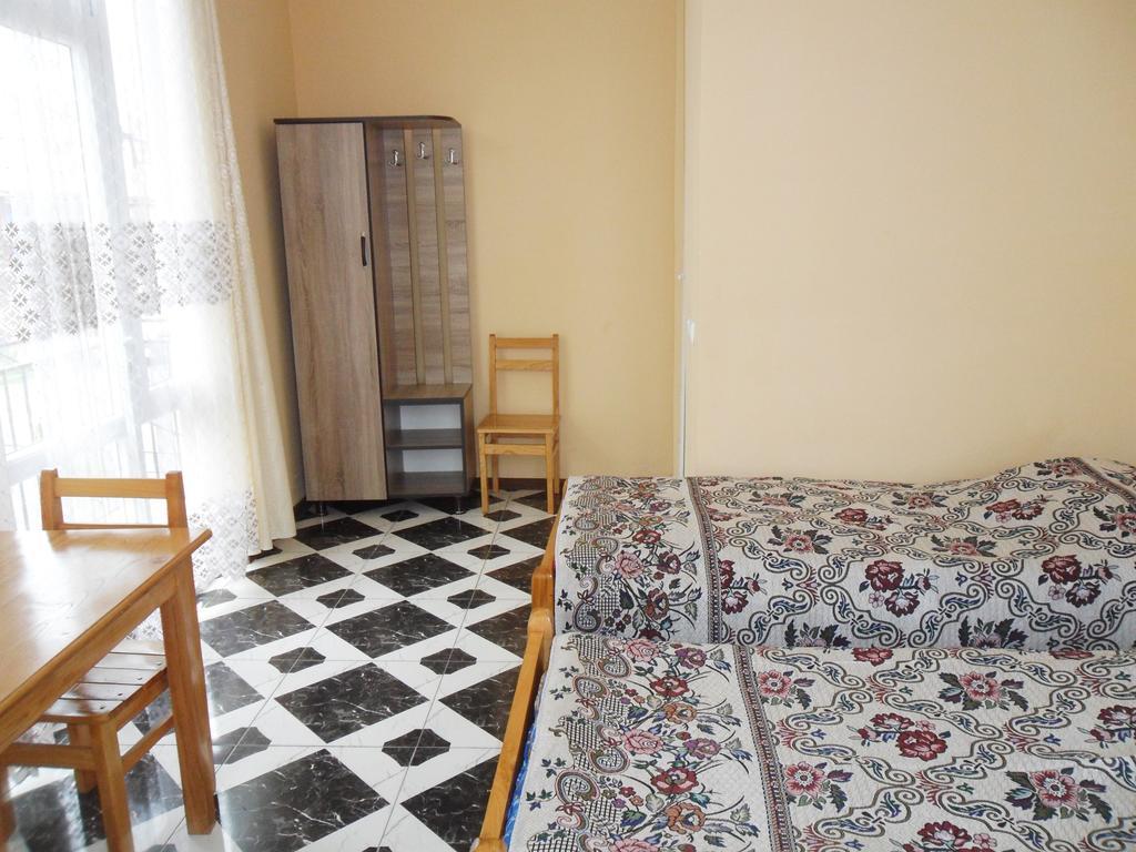 Guest House Nika 科布列季 外观 照片