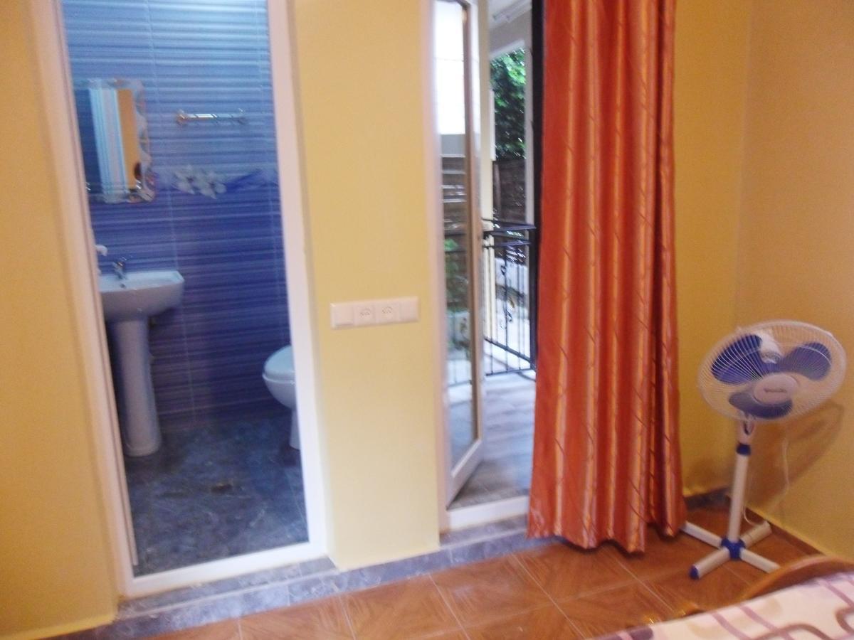 Guest House Nika 科布列季 外观 照片