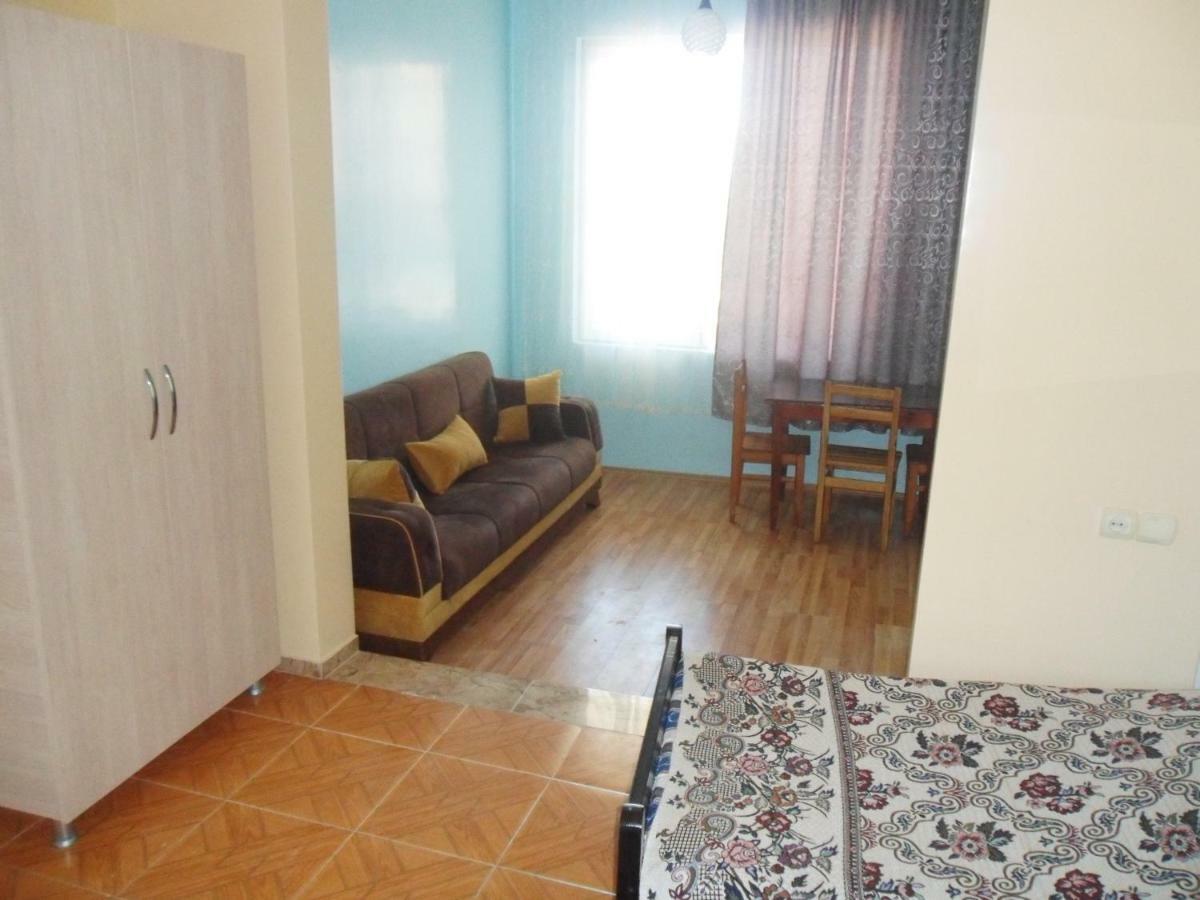 Guest House Nika 科布列季 外观 照片