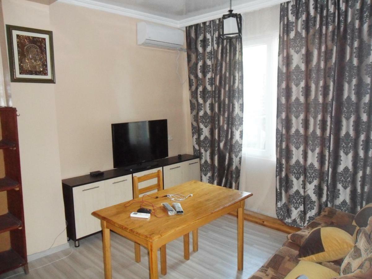 Guest House Nika 科布列季 外观 照片